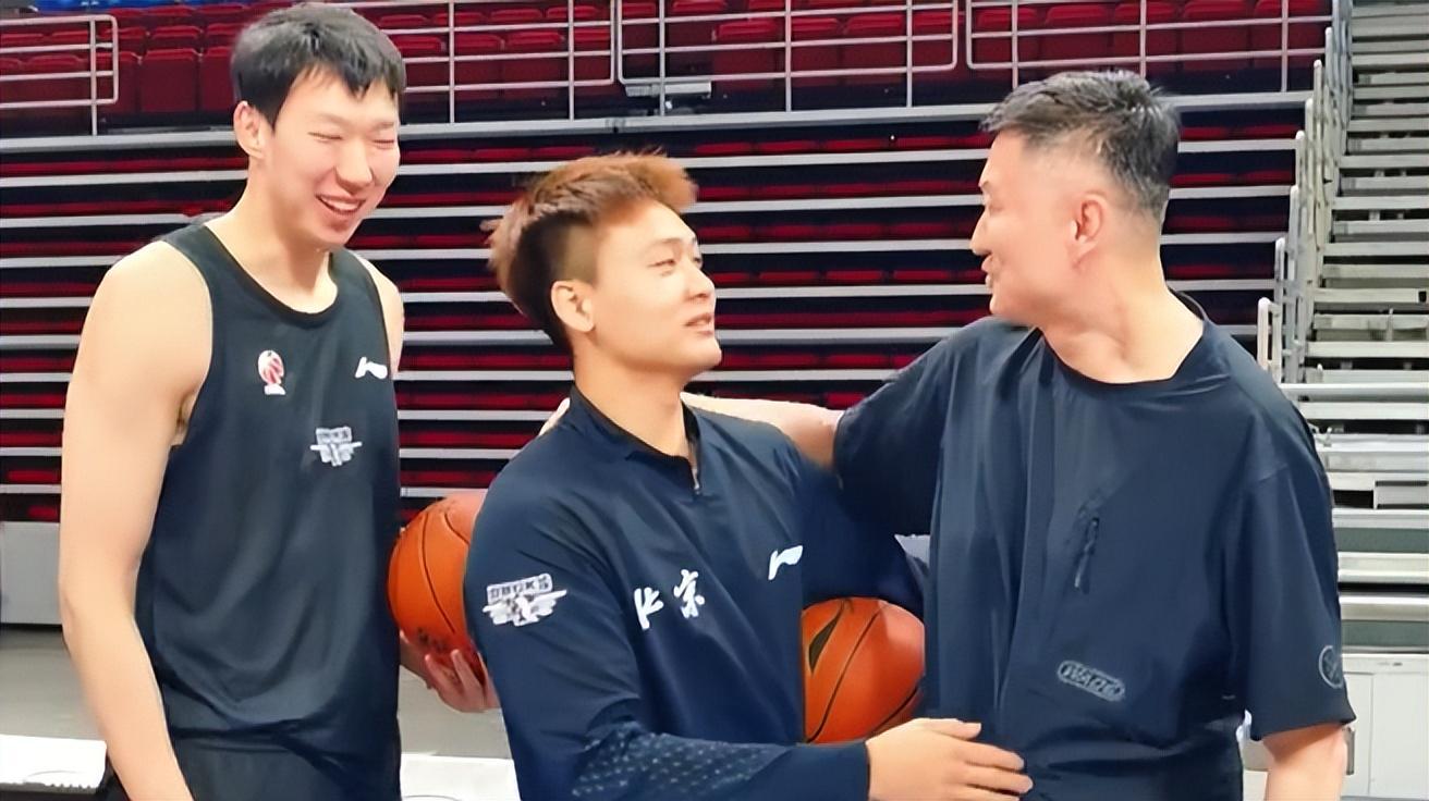博鱼官网-大魔王18+8淘汰广东！崔永熙拖后腿,徐杰被打回原形,杜锋争冠梦碎
